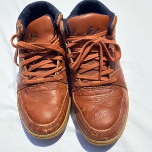 es’ footwear STI high top skateboard sneakers